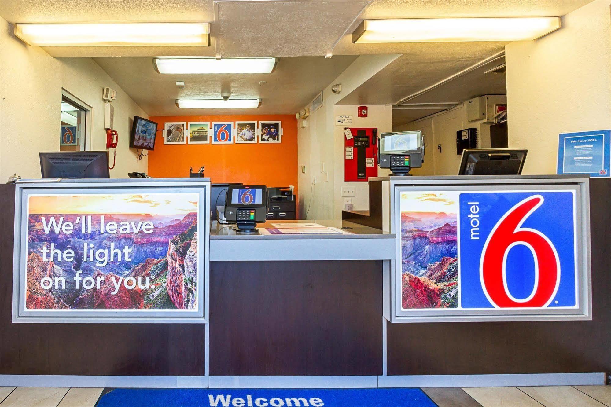 Motel 6 Mesa North Exterior foto